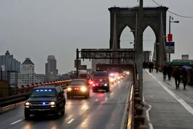 A caravan of police vehicles shuttles Mexican drug kingpin Joaquin "El Chapo" Guzmán across the Brooklyn Bridge in January of 2017